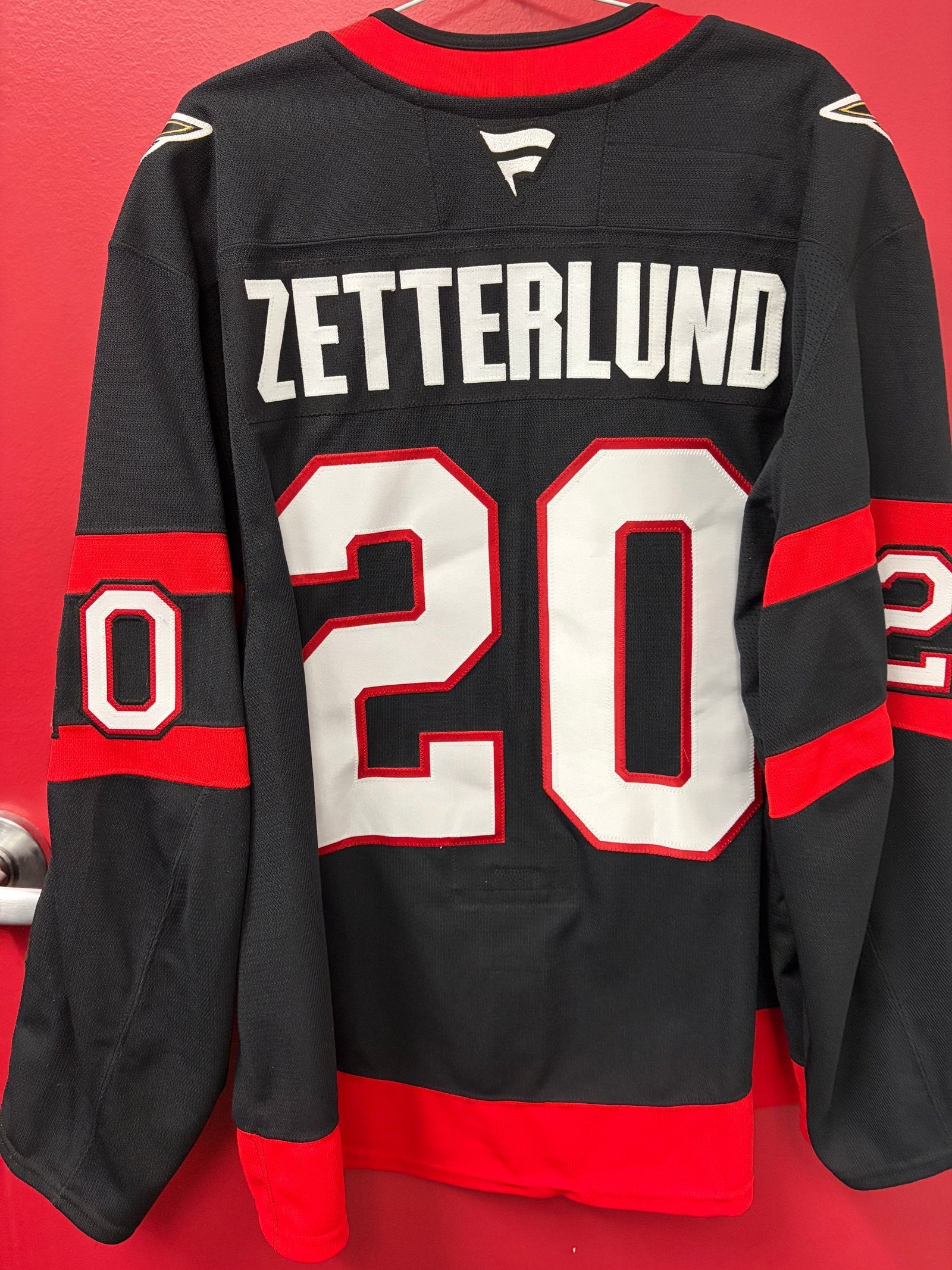 2024 2025 PLAYOFF HOME ZETTERLUND B